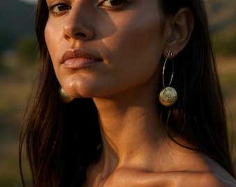 Pendientes de aro concho dorados, joyería de inspiración nativa, pendientes bohemios del suroeste, estilo tribal hecho a mano.