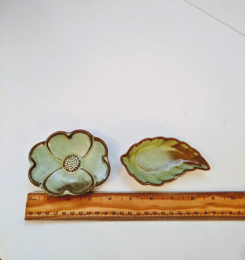 Set 2 leaf flower Miniature Frankoma pottery Art Pottery Marked USA Vintage Green and Brown Pepper Salt Cellar