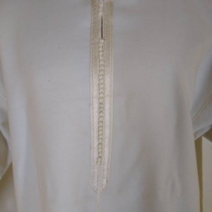 Luxury White Moroccan Djellaba: Winter Hooded Thobe, Size 52