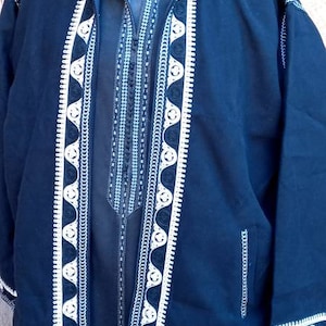 Linda jaqueta de djellaba marroquina com capuz de peso médio de lã / jaqueta de lã / casaco de djellaba / casaco de lã / jaqueta bordada / jaqueta com capuz.
