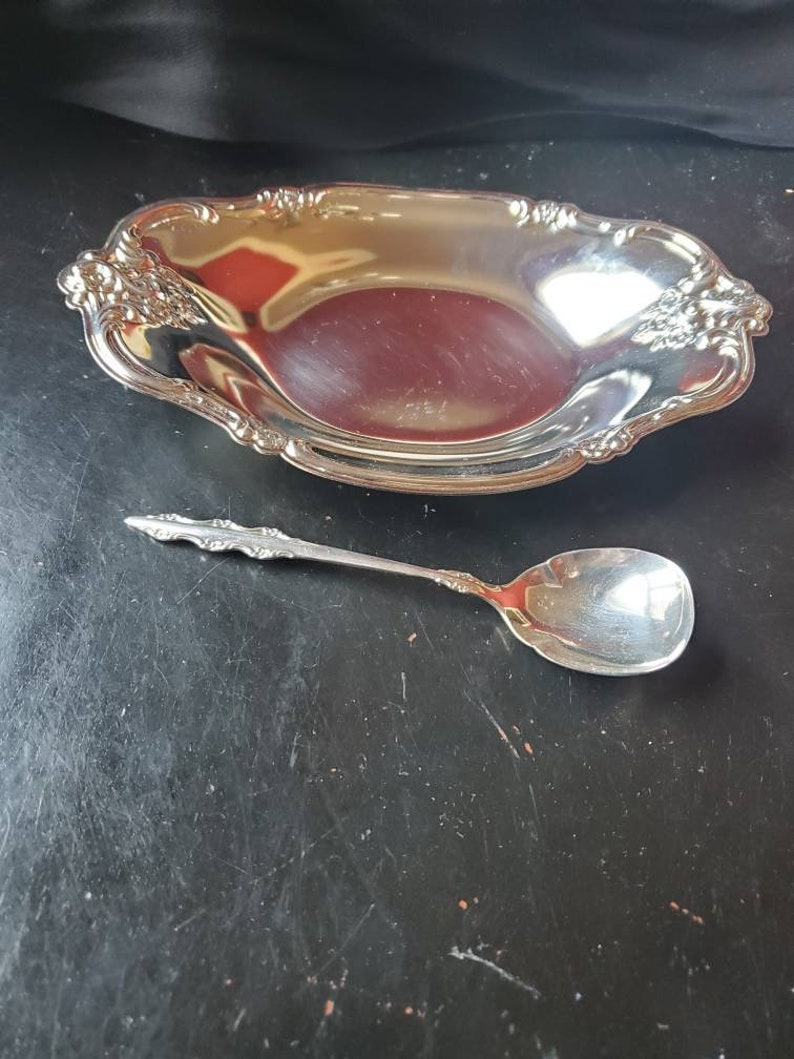 Vintage International Silver Company Orleans Silverplate Tray and Spoon Party Set