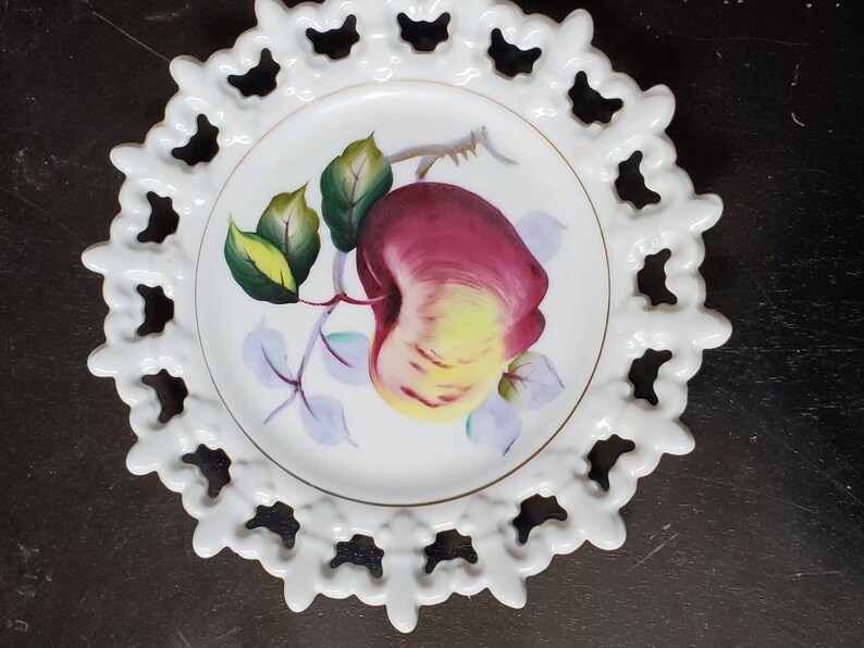 Westmoreland Milk Glass plates with fleur de lis border set of 2