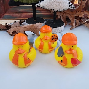 Bauarbeiter unter dem Motto Gummiente Enten - orangefarbener Schutzhelm - Einzelne oder 3er-Pack