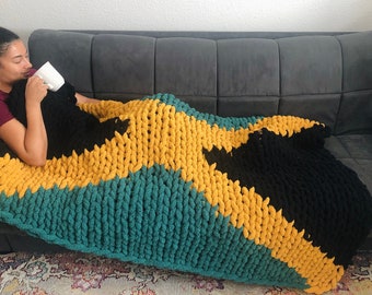 Jamaican Flag Chunky Plush Chenille Throw Blanket; vegan, hypoallergenic, bulky, hand knitted, chenille yarn, country flags, FREE SHIPPING