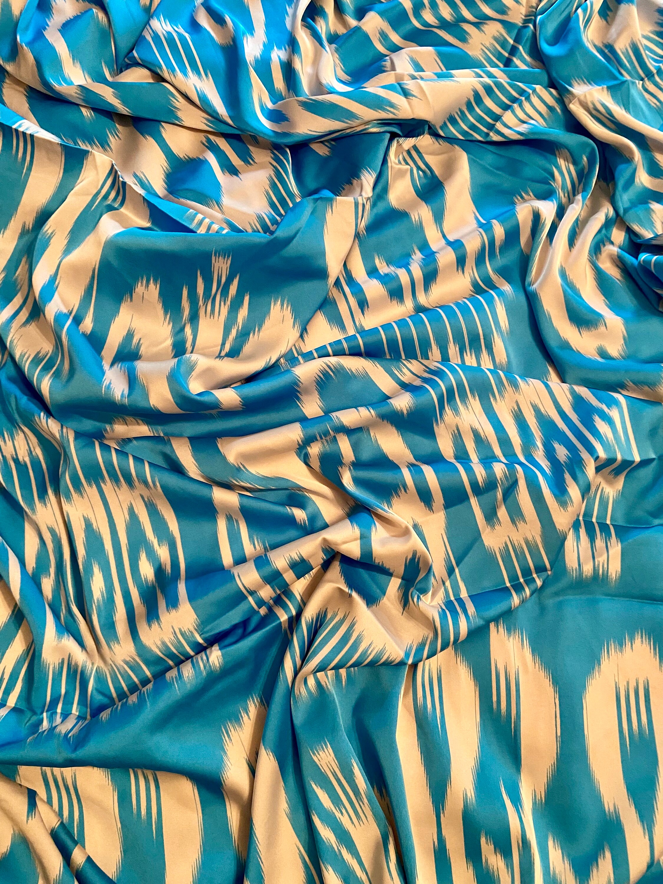 Uzbek silk fabric 2M x 1.5M from Uzbekistan. Shipping from NY & we ship worldwide.