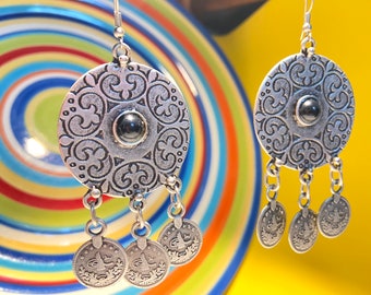 Perfect charming gift for someone special, brand new dangling earring from the heart of Central Asia with nomadic culture patterns