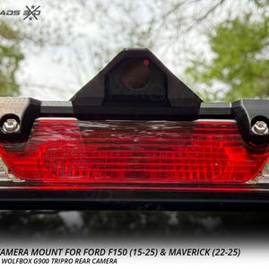 以下が含まれることがあります： フォードF150 (15-25) & Maverick (22-25) 用の黒いWolfboxカメラマウント。赤いブレーキライト付き。 Wolfbox G900 Triproリアカメラ用に設計されています。 アメリカ製。