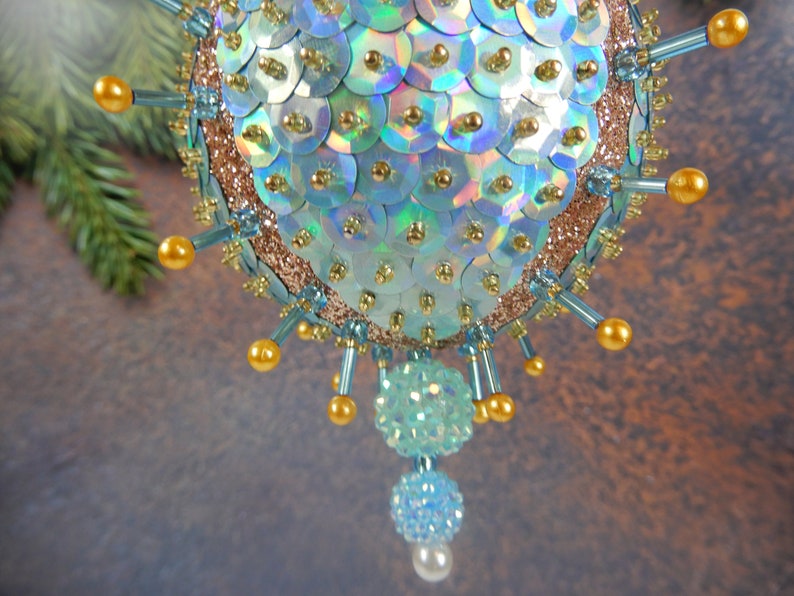 Nostalgic Retro Ornament Ice Blue /& Gold Sequin Beaded Christmas Ornament Tree Decoration Glass Beads