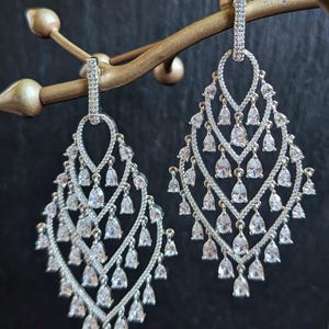 Bridal Jewelry, Dangle Earrings, Wedding Jewelry, Chandelier Earrings, Silver Earrings, Prom Earrings, Bridesmaid Earrings