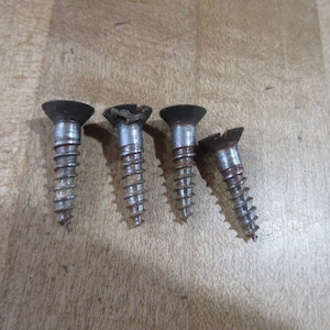 Vintage Singer Peddle Sewing Machine part Model Class 27 1903  K971279 Screws to Hold Legs On  (QB)