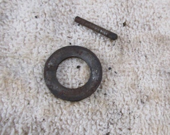 Antique 1898 Singer Peddle Treadle Sewing Machine  Washer and Pin for pitman arm (M)