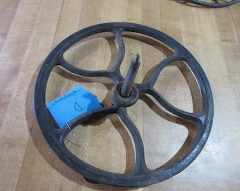 Antique 1914 Singer Pedal Sewing Machine Class 127 Fly Wheel (d)