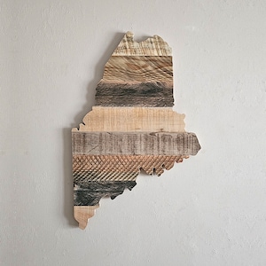 Maine Wood Sign Wall Art Decor, Large Rustic Home State Cutout, Personalized Housewarming Gift, Handmade With Wooden Pallets