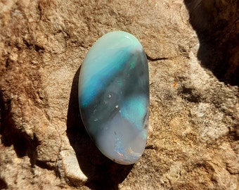 Zauberhafter lightning ridge Crystal Opal cabochon