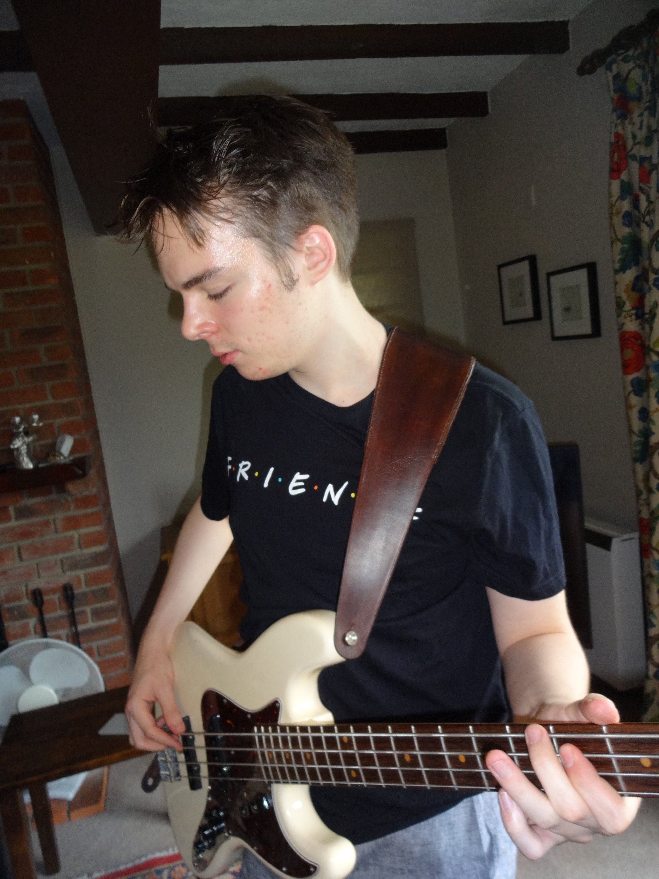 4 inch wide guitar strap deals