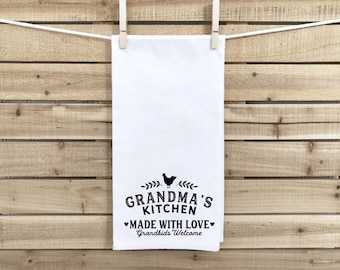 Grandma Kitchen Towel, Grandma Gift, Dish Towel, Tea Towel, Birthday Gift, Grammy Towel, Grammys Birthday, Kitchen Decor, Nana's Kitchen