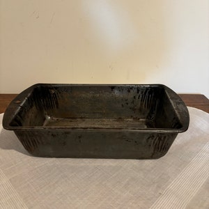 Vintage Metal Loaf Pan - Distressed