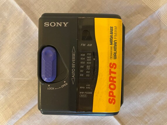 Vintage Sony Sports Walkman Cassette and AM/FM Radio 