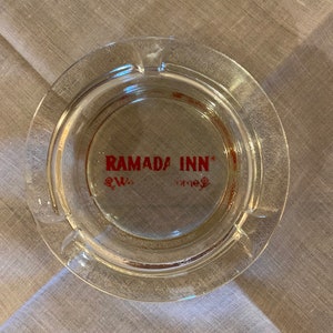 Vintage Ramada Inn Hotel Aschenbecher aus Glas
