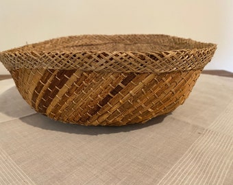 Cesta de pan o fruta vintage redonda tejida a mano