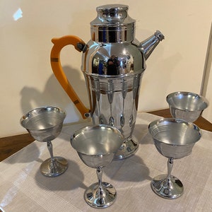 Stainless Chrome Tea/coffee Pot or Cocktail Shaker with 4 Goblets