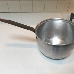Vintage Wear-Ever Aluminum No. 2303 Pot with Handle