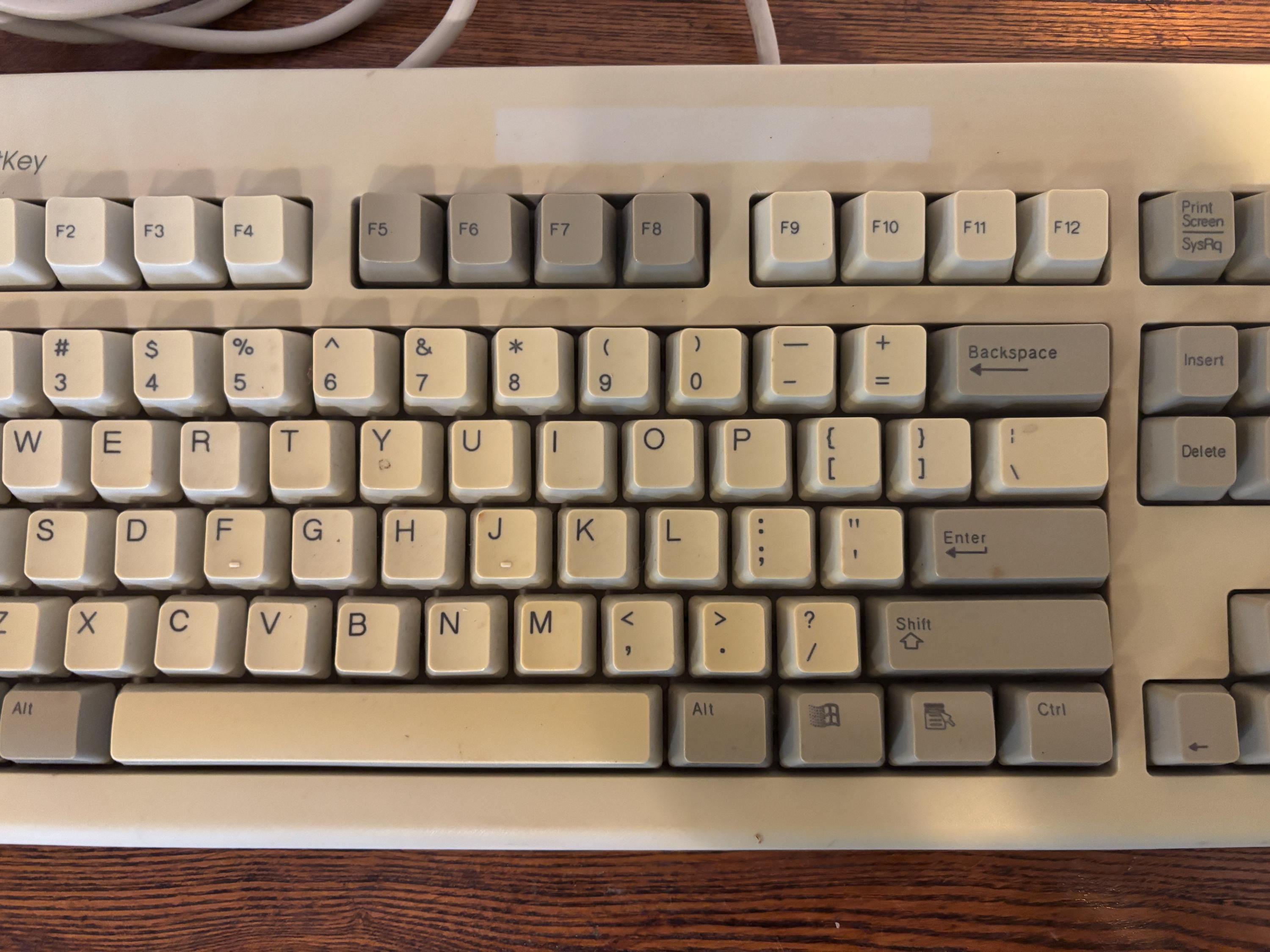 Vintage Dell Quietkey Keyboard – Model SK‑1000REW – PS/2