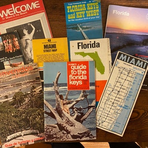Diverse jaren 1970 en 80 Florida Kaarten, Tour Boek en Brochures