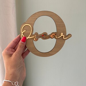 Letrero personalizado para puerta con nombre. Letrero con nombre. Inicial de madera. Nombre para caja de juguetes. Regalo para bebé. Letrero para puerta de dormitorio con nombre. Regalo para niños. Regalo para adolescentes.