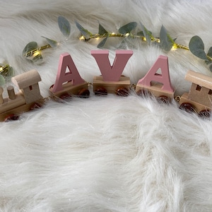 Trens com letras personalizadas, trem pintado à mão, presente de batizado de madeira, presente personalizado, presente de Páscoa, presente de aniversário,