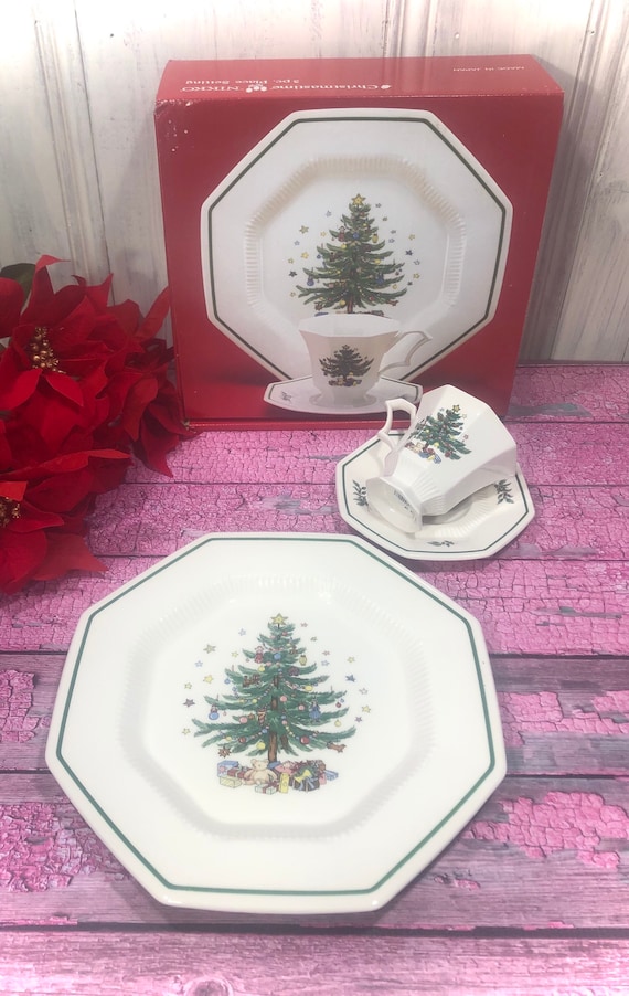 未使用品NIKKOクリスマスツリー型皿陶器製　海外版箱付きインテリアヴィンテージ 未使用品NIKKOクリスマスツリー型皿陶器製 海外版箱付きインテリア