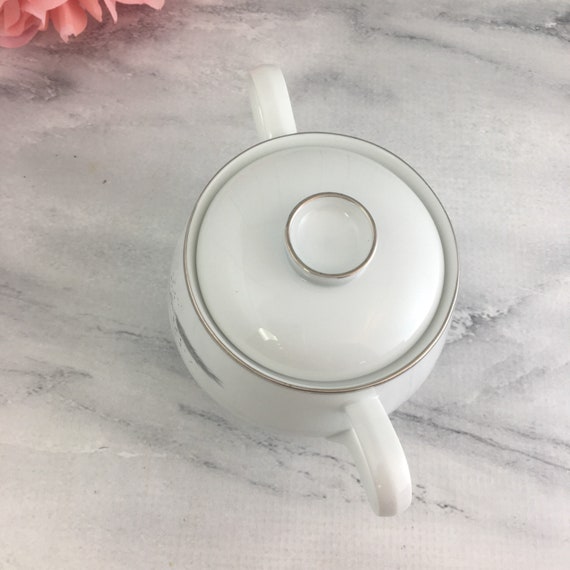 Kuche Essen Rosenthal Covered Sugar Bowl China White And