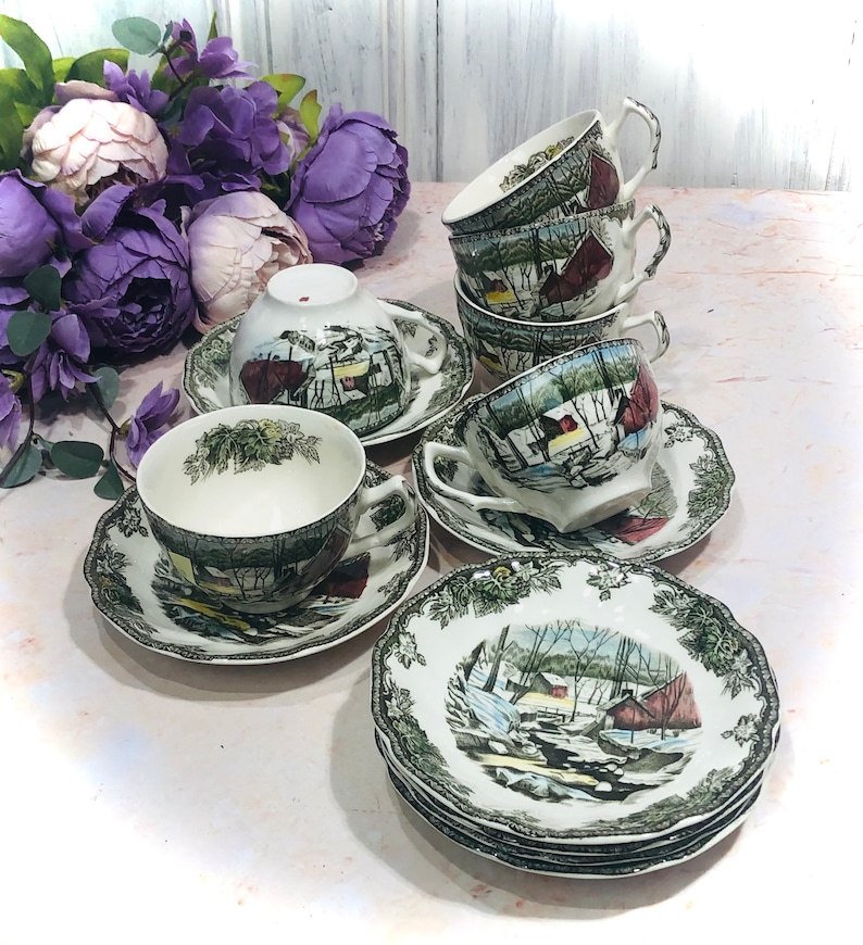 Set of 6 Johnson Brothers Friendly Village Cups and Saucers Ice Set of 6 Johnson Brothers Friendly Village Cups and Saucers Ice