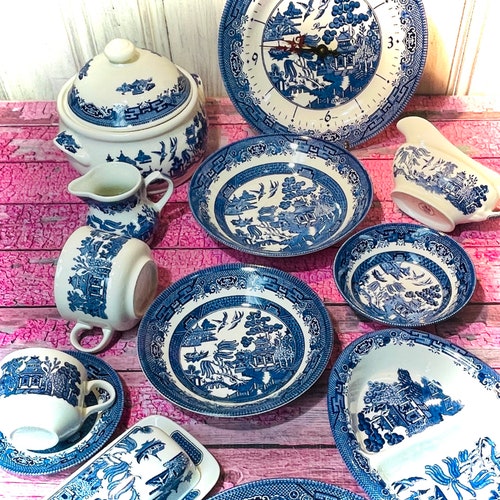 Churchill Blue Willow – Set Di 4 Tazze Da Tè In Ceramica 311,8 G – Fatte In Inghilterra