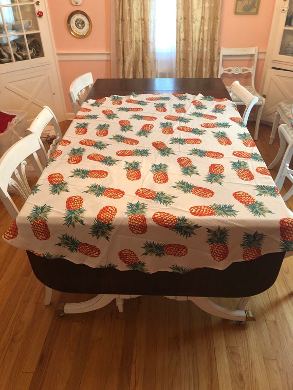 tommy bahama round tablecloth