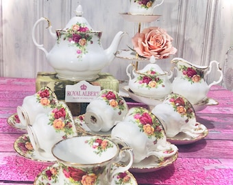 Royal Albert Old Country Roses OPEN STOCK Bread Butter Snack Plate Cup Saucer Covered Sugar Bowl Creamer Teapot Mug Sweet Meat Trinket