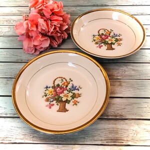 Salem Blumenkorb Coupé Schalen 2er-Set Gold Zierband 22KT Gold Garantiert USA Made Lovely! Stitch Nadelspitze Art