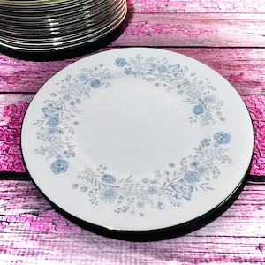 Wedgwood Belle Fleur Salad Plate High gloss Platinum Trim