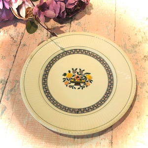 Wedgwood Trentham SALAD Plate 8&quot; Made in England Ivory Ceramic Lovely Ribbed Floral Mother&#39;s Day
