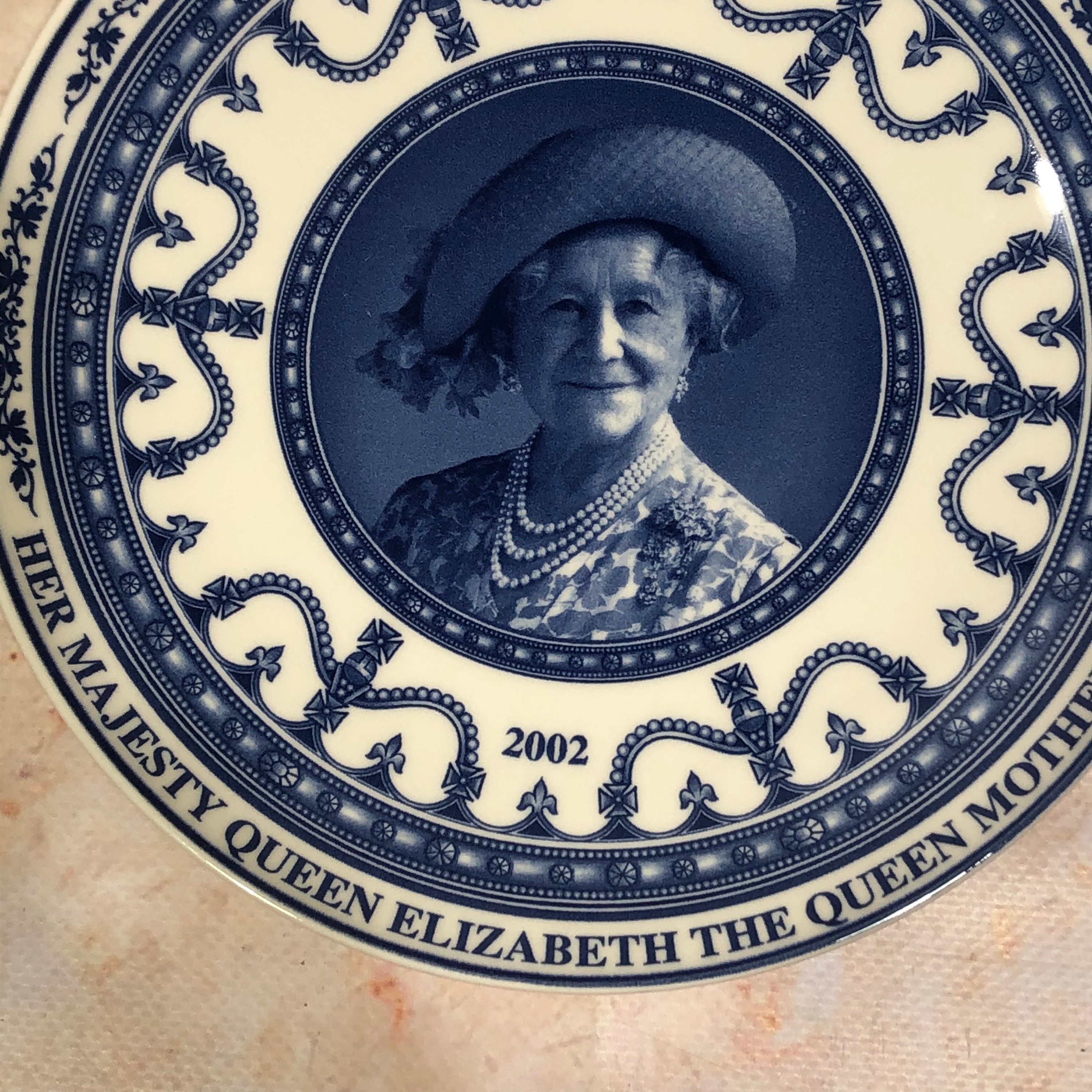 ロイヤルウースター　エリザベス王妃クイーンマザー　記念プレート Queen mother plate - Etsy 日本