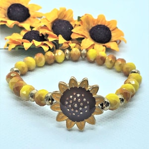 Sunflower Charm Bracelet, Gold accents, You are my Sunshine Beaded Yellow Toned Stretch Bracelet, Natural Healing, You are my Sunshine