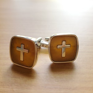 Jesus Cross Bowed Front - Pair of Cufflinks