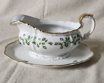 Gravy Boat with Attached Underplate - Crafted In Germany / Bavaria