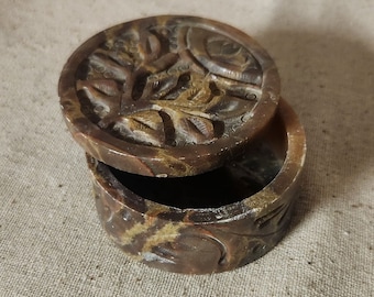 Vintage Marble Soapstone Carved Trinket Jewelry Box.