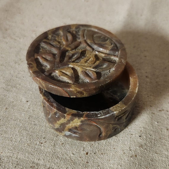 Vintage Marble Soapstone Carved Trinket Jewelry B… - image 1