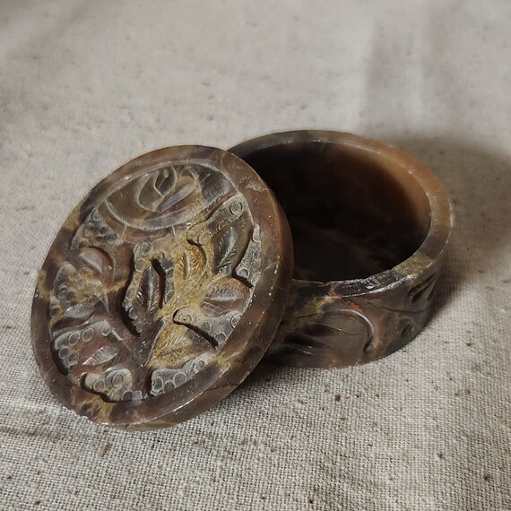 Vintage Marble Soapstone Carved Trinket Jewelry B… - image 2