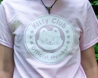 Kitty Club graphic tee