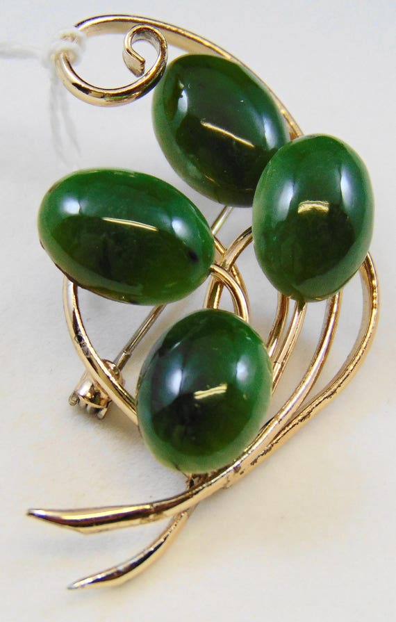 Jade? Jadeite? Oval Cabochon Delicate Swirling Set