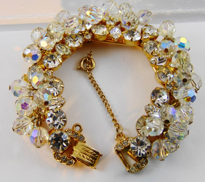 Vintage DeLizza and Elster D/&E Juliana Aurora Borealis Crystal Bead and Clear Rhinestone Link Bracelet and Pin Brooch Set
