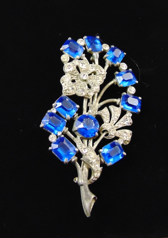 Vintage Signed Staret Floral Flower Bouquet Brooch